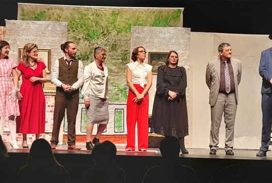 Théâtre Blason à dorer (Cie Le Poulailler)